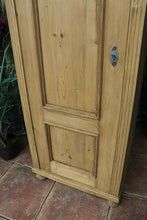 🤩 Old Pine Tall Cupboard/Linen/Larder/Food/Housekeepers/Wardrobe 🤩