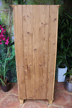 🩷 Superb! Old Pine 2 Door Cupboard-Linen/ Larder/ Home Office/ Bathroom 🩷