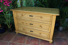 🥰 BIG! Old 19th C Pine Chest Drawers/ Sideboard/ Kitchen/ TV Stand 🥰