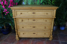💖 BIG! Stunning! Old Victorian Pine Chest of 4 Drawers/ Sideboard 💖