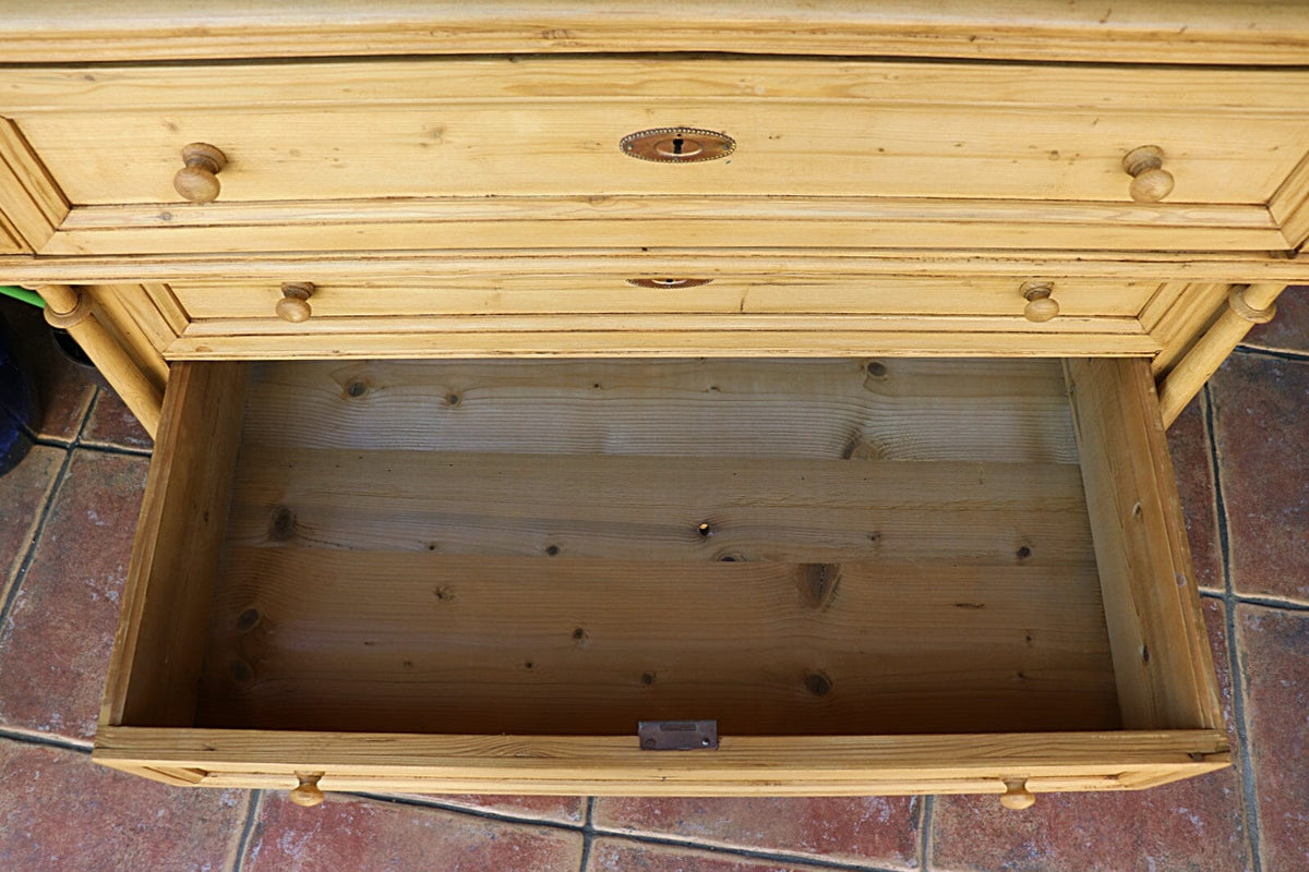 💖 BIG! Stunning! Old Victorian Pine Chest of 4 Drawers/ Sideboard 💖