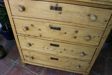 🥰 BIG! Beautiful! Old Victorian Pine Chest of 4 Drawers/ Sideboard 🥰