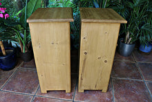 💛 Superb! Original Pair Old Pine Bedside Cabinets/Cupboards/Lamp Tables 💛
