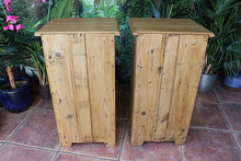 💛 Superb! Original Pair Old Pine Bedside Cabinets/Cupboards/Lamp Tables 💛