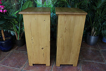 💛 Superb! Original Pair Old Pine Bedside Cabinets/Cupboards/Lamp Tables 💛