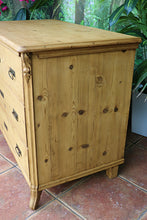 🩷 Very Old (Georgian) Pine Chest of Drawers/ Sideboard/ Kitchen/ TV Stand 🩷