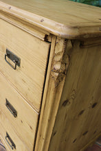 🩷 Very Old (Georgian) Pine Chest of Drawers/ Sideboard/ Kitchen/ TV Stand 🩷
