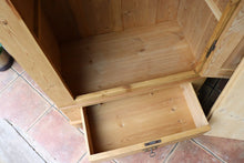 🥰 WOW! Old Pine Wardrobe/ 'Housekeepers' Cupboard - Linen/ Larder/ Food 🥰