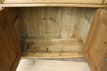 ❤️ Superb! Large Old Victorian Pine Dresser Base/ Sideboard/ TV Stand ❤️