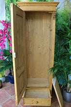 🥰 Fab! Old Pine Tall Cupboard/ Linen/ Larder/ Food/ Wardrobe 🥰