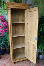 🤩 Old Pine Tall Cupboard/ Linen/ Larder/ Food/ Housekeepers/ Wardrobe 🤩