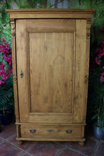 🥰 Big! Fab! Old Pine Shelved Cupboard-Linen/ Larder/ Food/ Office/ Wardrobe 🥰