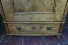 🥰 Big! Fab! Old Pine Shelved Cupboard-Linen/ Larder/ Food/ Office/ Wardrobe 🥰