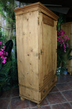 🥰 Big! Fab! Old Pine Shelved Cupboard-Linen/ Larder/ Food/ Office/ Wardrobe 🥰