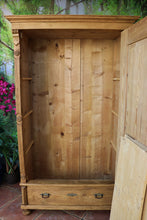 🥰 Big! Fab! Old Pine Shelved Cupboard-Linen/ Larder/ Food/ Office/ Wardrobe 🥰