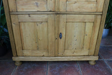😍 Fabulous Old Pine 4 Door Cupboard - Linen/ Larder/ Food/ TV Cabinet 😍