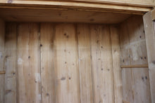 😍 Fabulous Old Pine 4 Door Cupboard - Linen/ Larder/ Food/ TV Cabinet 😍