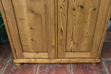 ❤️ Superb! Old Pine Wardrobe - Boot Room/ Hall/ Housekeepers Cupboard  ❤️
