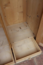 ❤️ Superb! Old Pine Wardrobe - Boot Room/ Hall/ Housekeepers Cupboard  ❤️