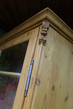 🤩 Big! Very Old Glazed Pine Display Cupboard/ Cabinet & Adjustable Shelves 🤩