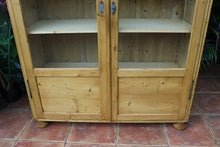 🤩 Big! Very Old Glazed Pine Display Cupboard/ Cabinet & Adjustable Shelves 🤩