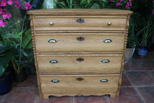 🥰 Gorgeous! Very Old! Large Georgian Pine Chest of Four Drawers/ Sideboard 🥰