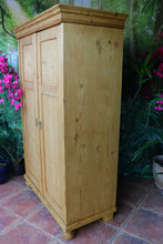 🥰 Superb! Quality Old Pine Double Knock Down/ Sectional Wardrobe 🥰