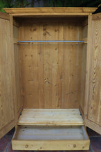 💕 Fabulous! Old  Pine Double Knock Down/ Sectional Wardrobe - Rail Options 💕