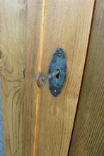 💖 WOW! Quality! Big Old Pine Triple Knock Down Linen Press Wardrobe 💖