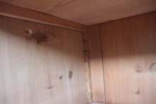 💖 WOW! Quality! Big Old Pine Triple Knock Down Linen Press Wardrobe 💖