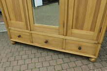 💕 Stunning! Quality! Big Old Pine Triple Knock Down Combination Wardrobe 💕