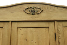 ❤️ Fabulous & Quality Old Pine Triple Knock Down Combination Wardrobe ❤️