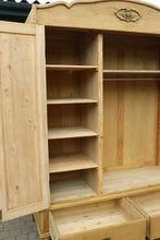 ❤️ Fabulous & Quality Old Pine Triple Knock Down Combination Wardrobe ❤️