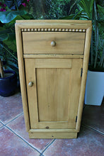 ❤️ Unusual & Slim Single Old Antique Pine Bedside Cabinet/Cupboard/Lamp Table ❤️