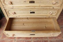 🥰 Big! Old Antique Victorian Pine Chest 4 Drawers/ Sideboard - wax or be painted 🥰