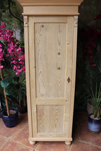 🤩 Old Style Pine Tall Cupboard - Linen/ Larder/ Housekeepers 🤩