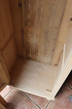 🤩 Old Style Pine Tall Cupboard - Linen/ Larder/ Housekeepers 🤩