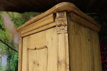 💖 Very Old! Pine Tall Slim Cupboard-Linen/ Larder/ Housekeeping/ Wardrobe 💖