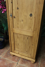❤️ Old Antique Pine Tall Cupboard/ Linen/ Larder/ Food/ Housekeepers/ Wardrobe ❤️