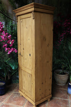 ❤️ Old Antique Pine Tall Cupboard/ Linen/ Larder/ Food/ Housekeepers/ Wardrobe ❤️