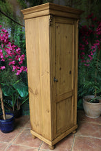 ❤️ Old Antique Pine Tall Cupboard/ Linen/ Larder/ Food/ Housekeepers/ Wardrobe ❤️
