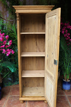 ❤️ Old Antique Pine Tall Cupboard/ Linen/ Larder/ Food/ Housekeepers/ Wardrobe ❤️