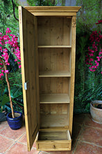 💖 Old Antique Style Pine Tall Cupboard/ Linen/ Larder/ Housekeepers/ Wardrobe 💖