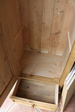 💖 Old Antique Style Pine Tall Cupboard/ Linen/ Larder/ Housekeepers/ Wardrobe 💖