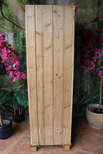 💖 Old Antique Style Pine Tall Cupboard/ Linen/ Larder/ Housekeepers/ Wardrobe 💖