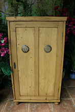 🩷 Superb! Old Antique Pine Vented Cupboard-Linen/ Larder/ Office/ Bathroom 🩷