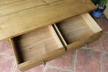 🤩 Fantastic Quality Old Pine Sideboard/ Base/ TV Stand/ Vanity 🤩