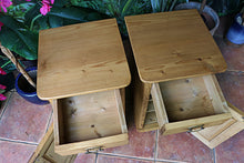 🩷 Superb! Original Pair Old Antique Pine Bedside Cabinets/ Cupboards/ Lamp Tables 🩷