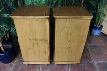 🩷 Superb! Original Pair Old Antique Pine Bedside Cabinets/ Cupboards/ Lamp Tables 🩷