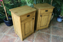 🥰 Fab! Original Pair Old Antique Pine Bedside Cabinets/ Cupboards/ Lamp Tables 🥰